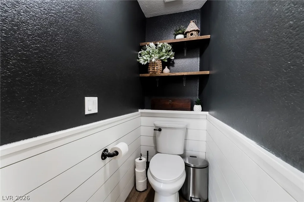 6 Oak Hollow, Henderson, NV 89074