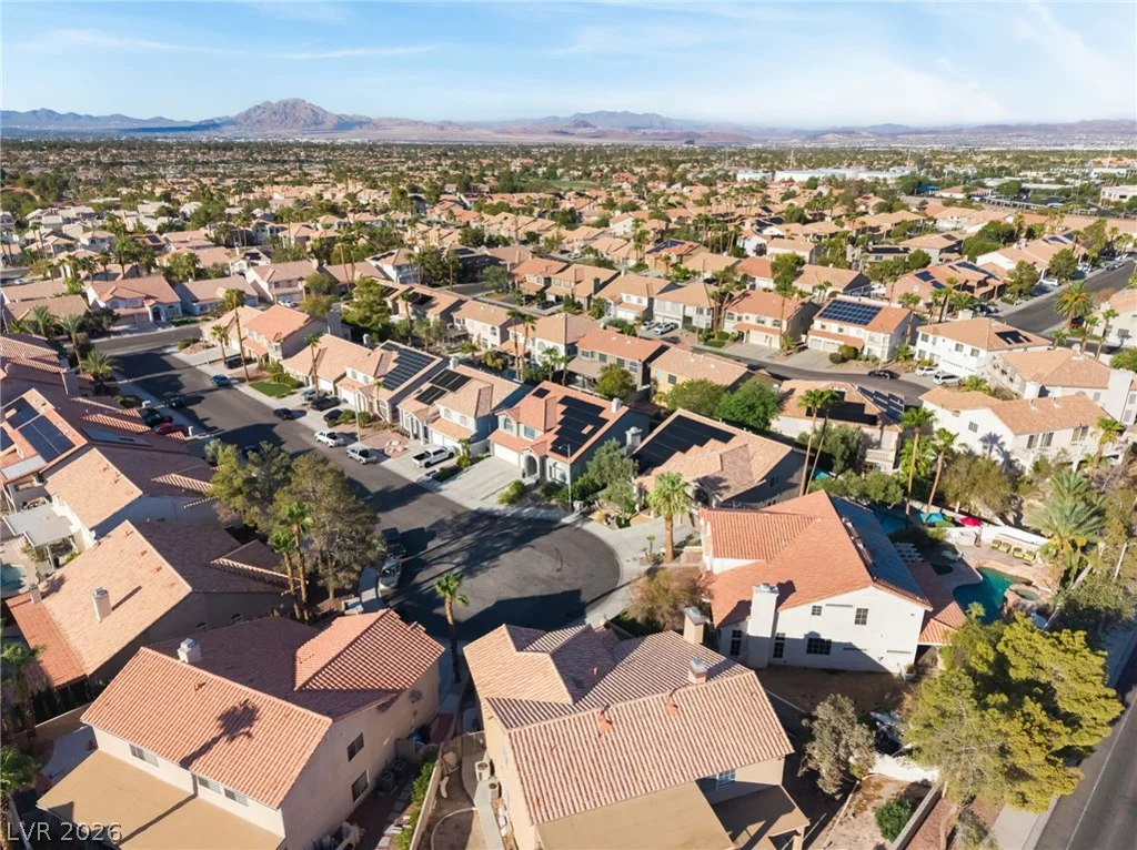 6 Oak Hollow, Henderson, NV 89074