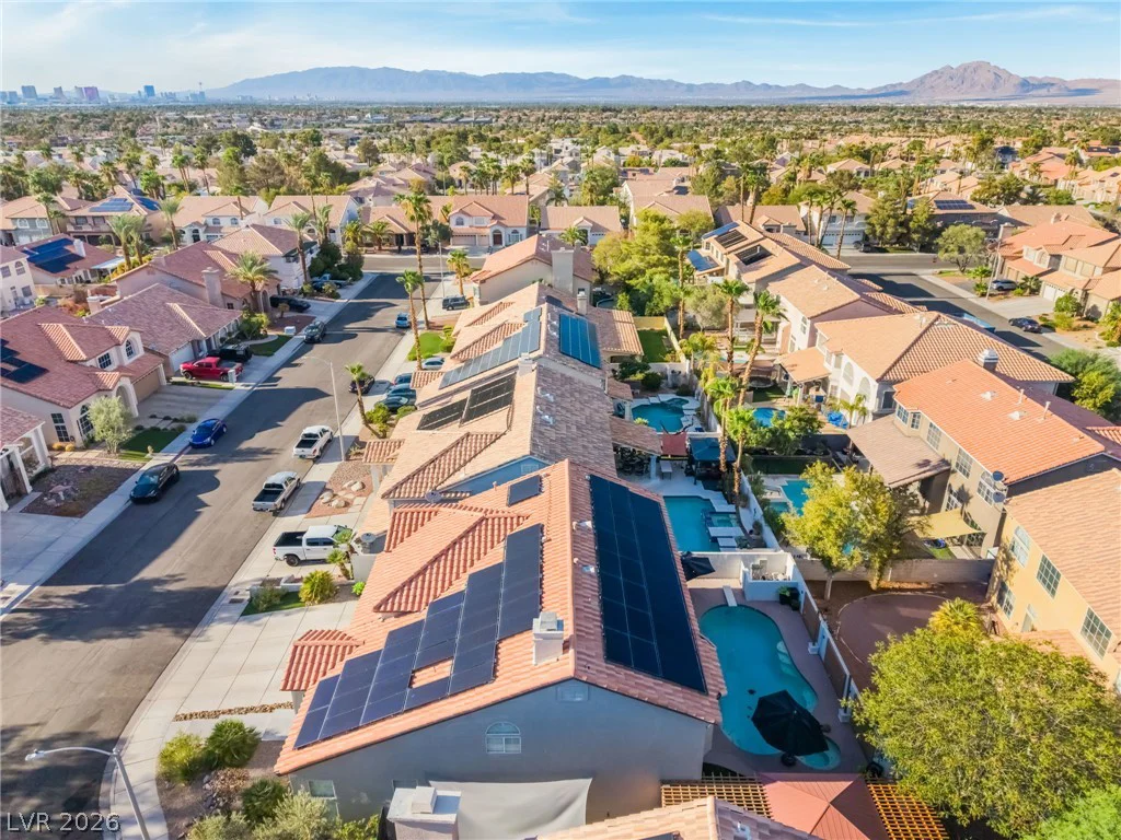 6 Oak Hollow, Henderson, NV 89074