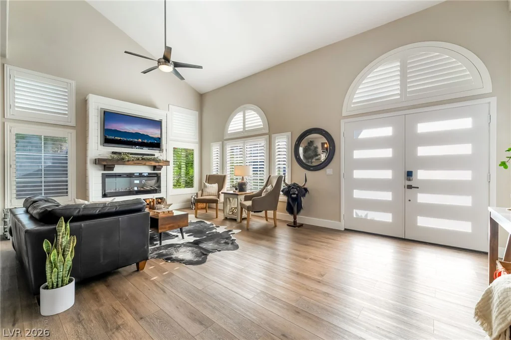6 Oak Hollow, Henderson, NV 89074