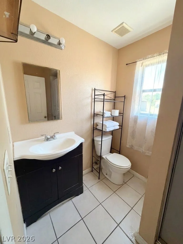 3505 Kemp, North Las Vegas, NV 89032