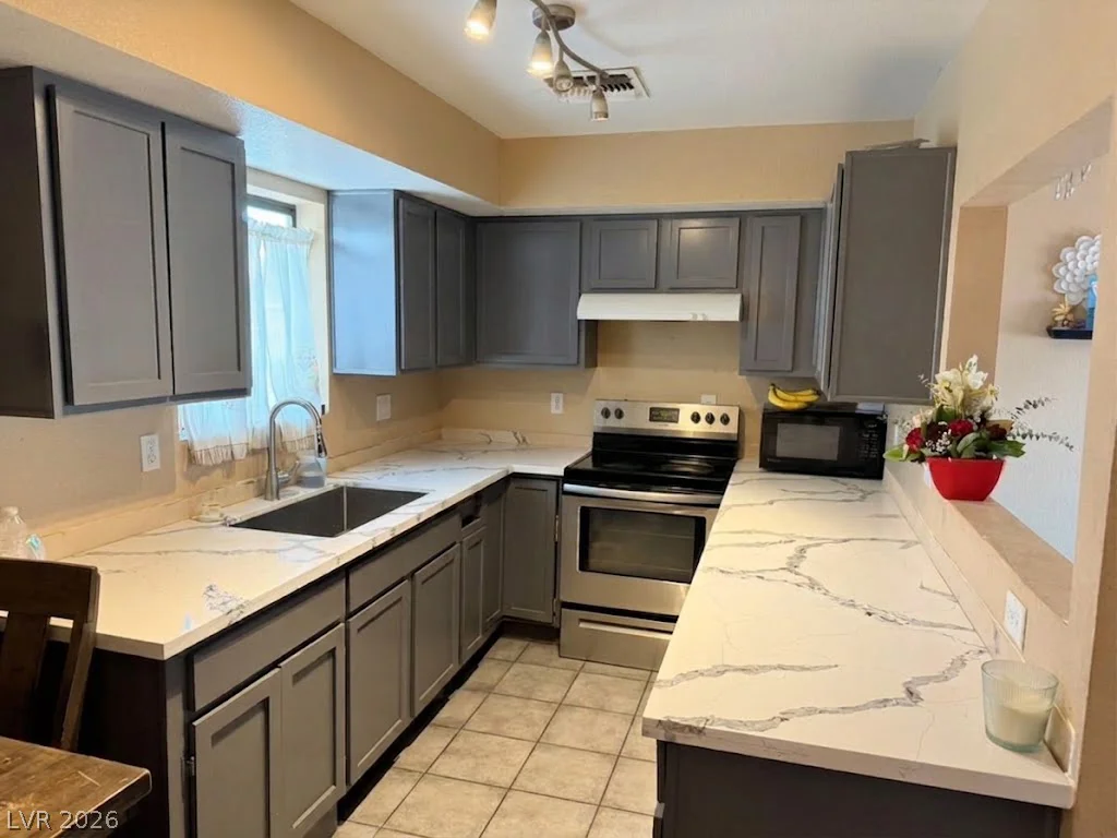 3505 Kemp, North Las Vegas, NV 89032