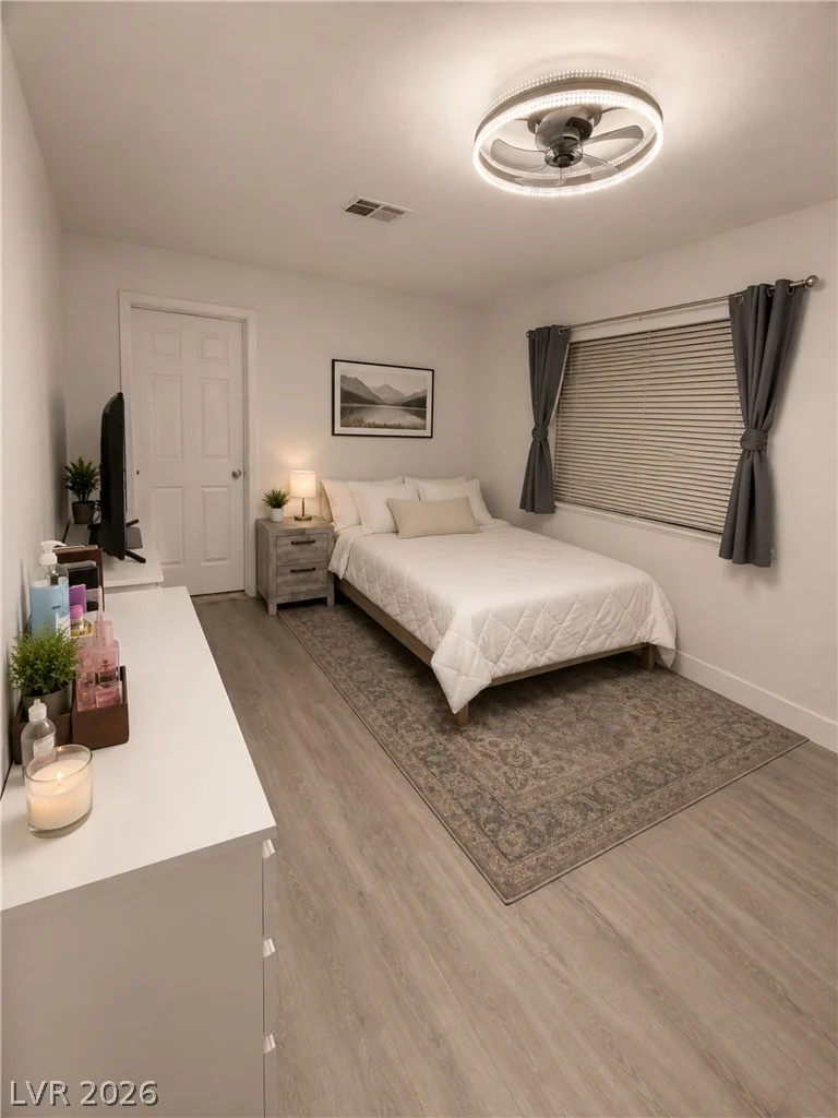 2036 Canterbury, Las Vegas, NV 89119