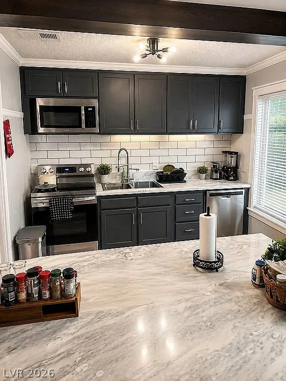 2036 Canterbury, Las Vegas, NV 89119