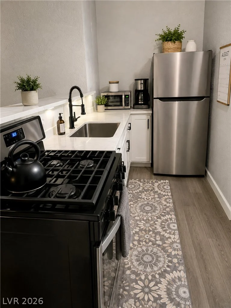 2036 Canterbury, Las Vegas, NV 89119