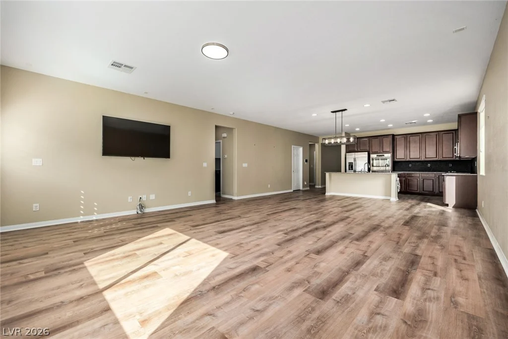 7141 Flora Lam, Las Vegas, NV 89166