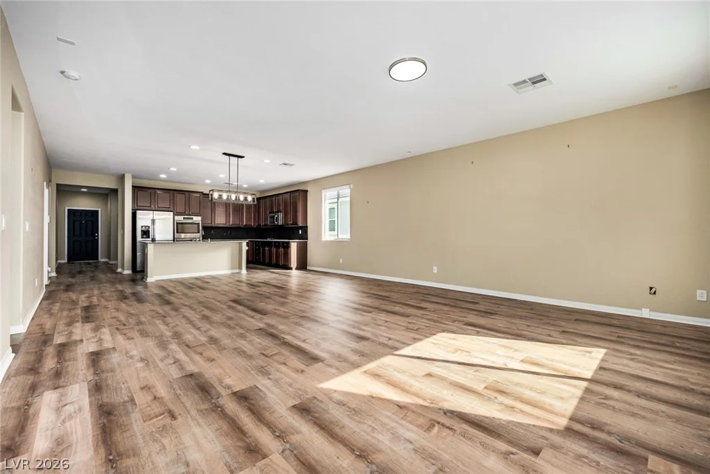 7141 Flora Lam, Las Vegas, NV 89166