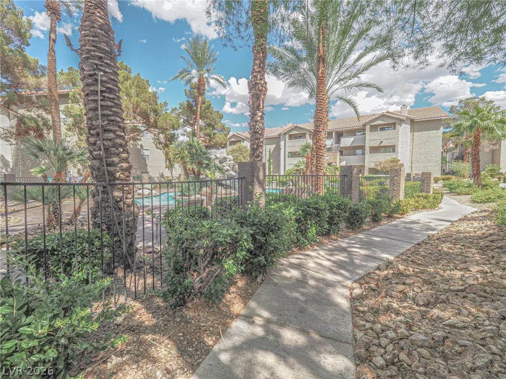 4200 Valley View, Las Vegas, NV 89103