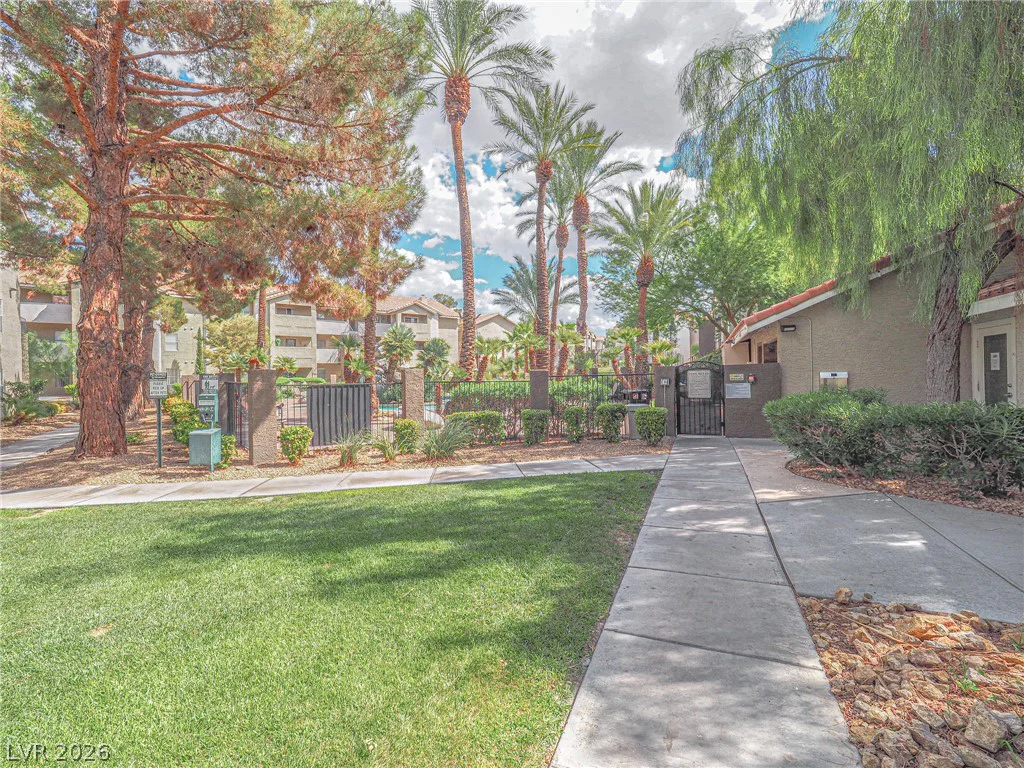 4200 Valley View, Las Vegas, NV 89103