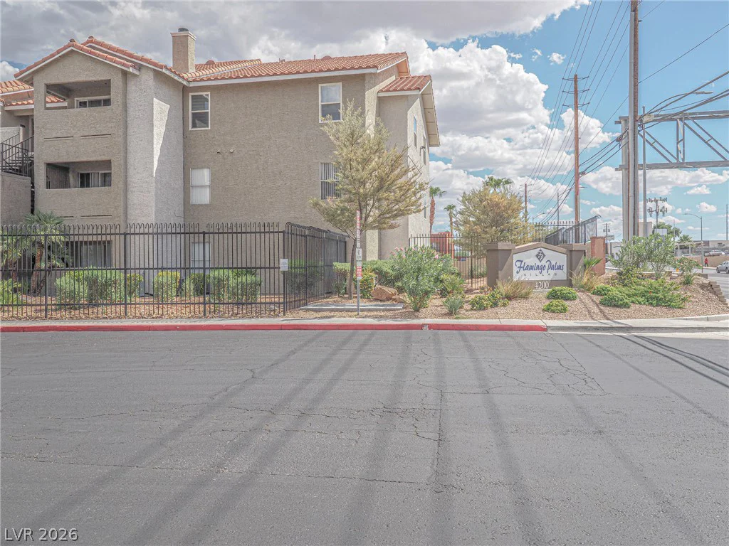 4200 Valley View, Las Vegas, NV 89103