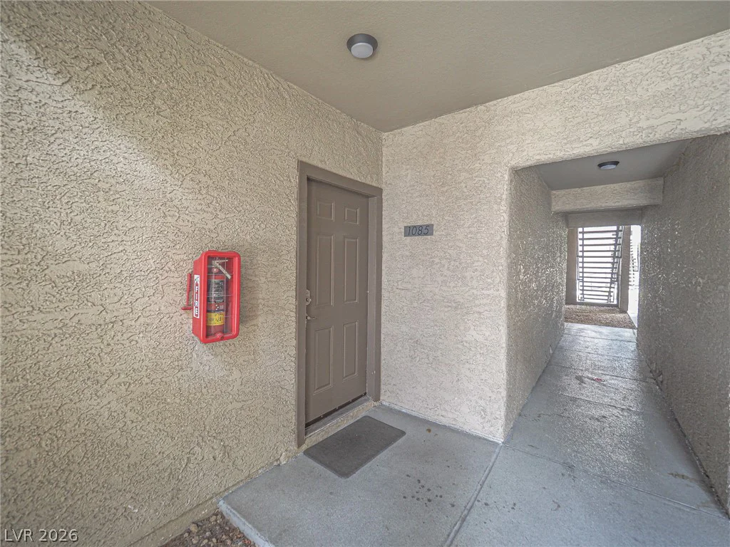 4200 Valley View, Las Vegas, NV 89103