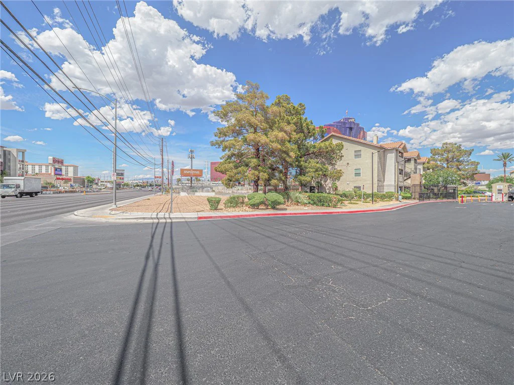 4200 Valley View, Las Vegas, NV 89103