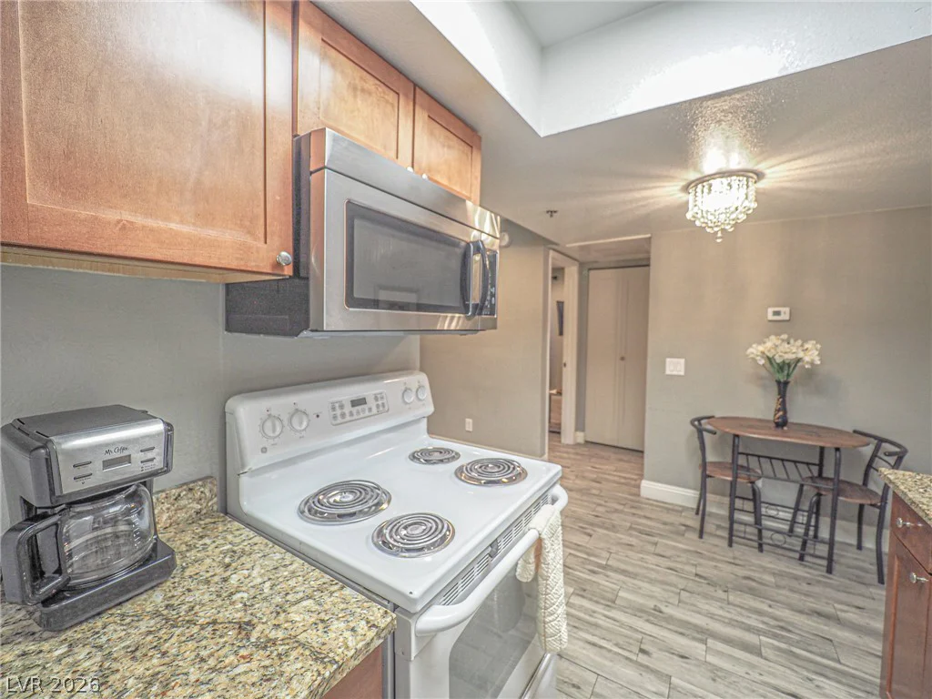 4200 Valley View, Las Vegas, NV 89103
