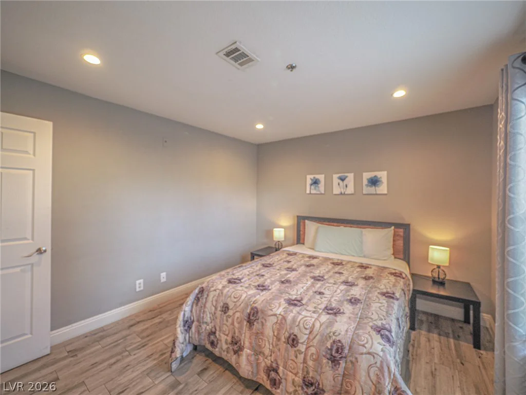 4200 Valley View, Las Vegas, NV 89103