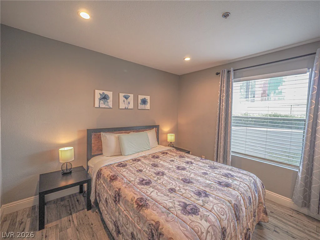 4200 Valley View, Las Vegas, NV 89103