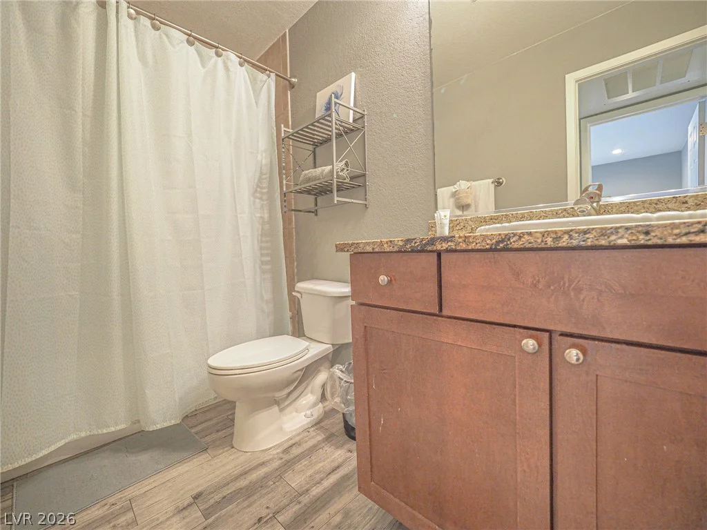 4200 Valley View, Las Vegas, NV 89103