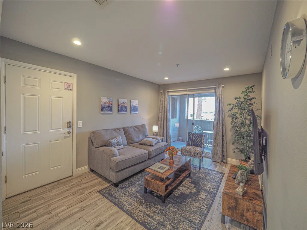 4200 Valley View, Las Vegas, NV 89103