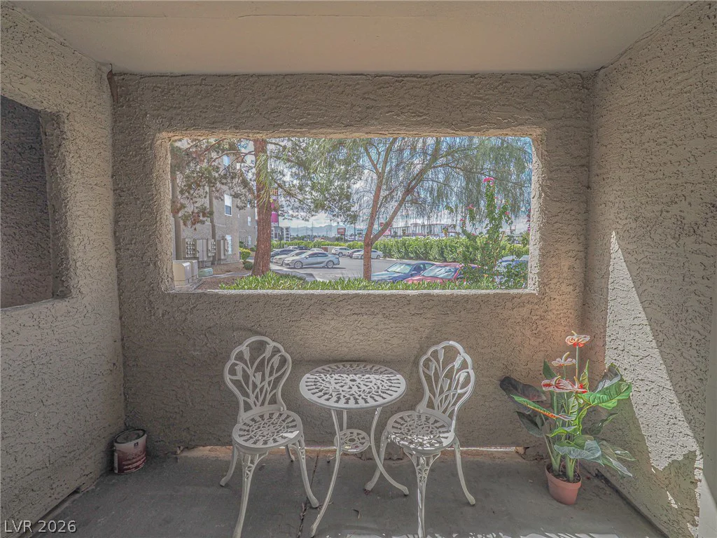 4200 Valley View, Las Vegas, NV 89103