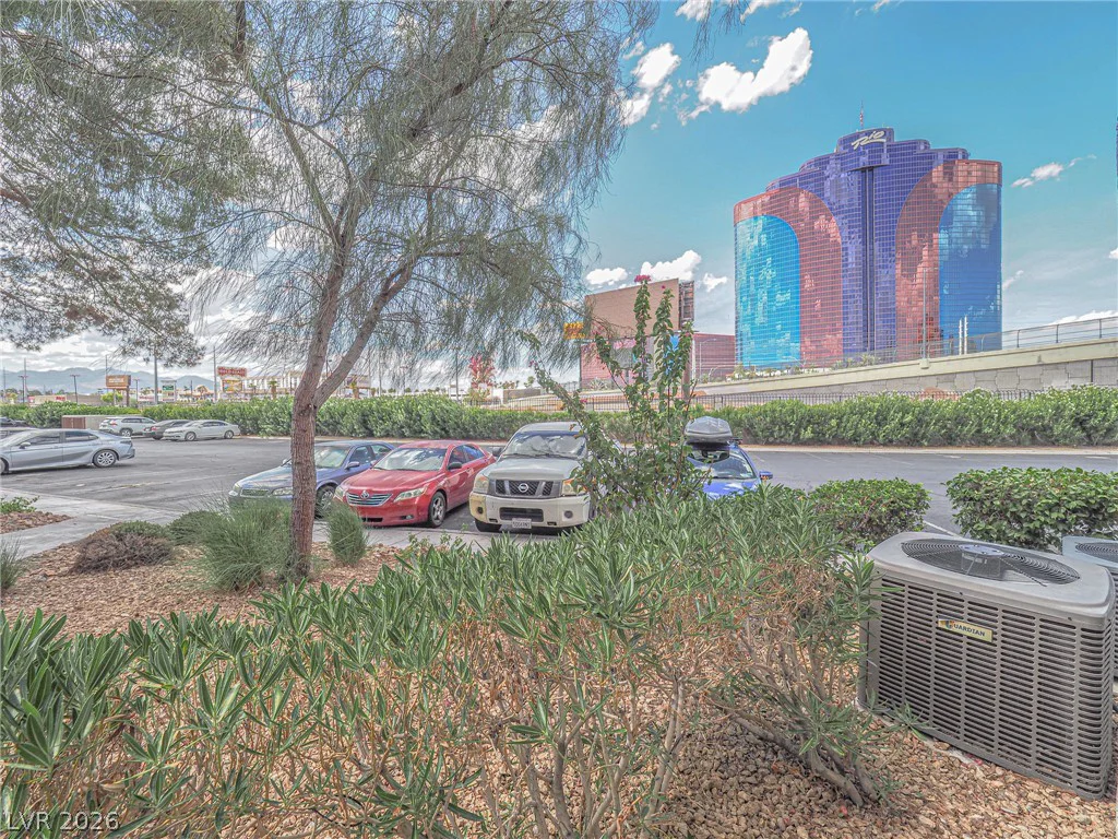 4200 Valley View, Las Vegas, NV 89103