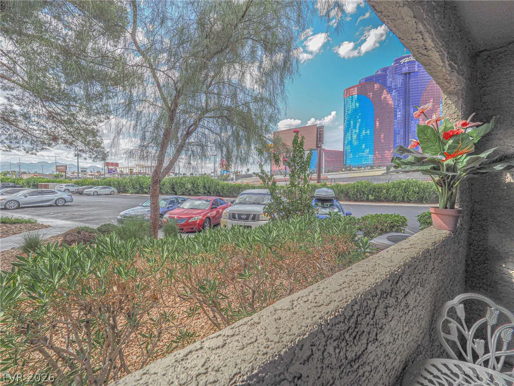 4200 Valley View, Las Vegas, NV 89103