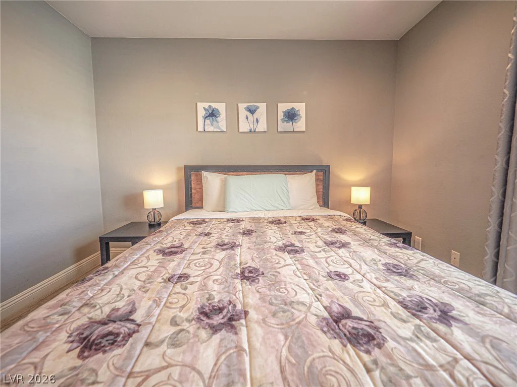 4200 Valley View, Las Vegas, NV 89103
