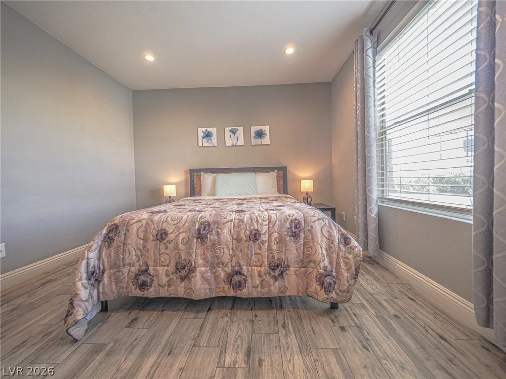 4200 Valley View, Las Vegas, NV 89103