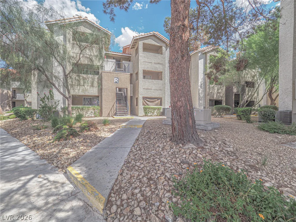 4200 Valley View, Las Vegas, NV 89103