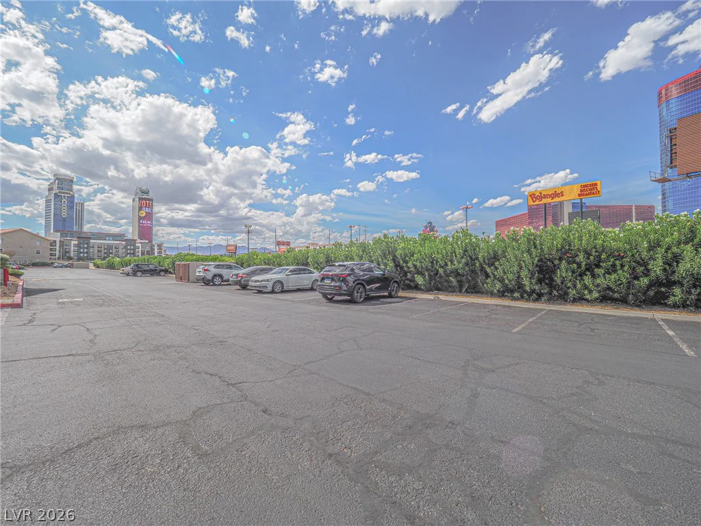 4200 Valley View, Las Vegas, NV 89103