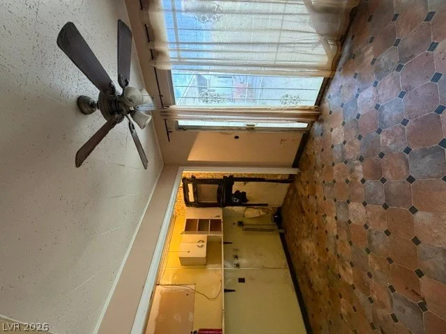 1929 Ballard, Las Vegas, NV 89104
