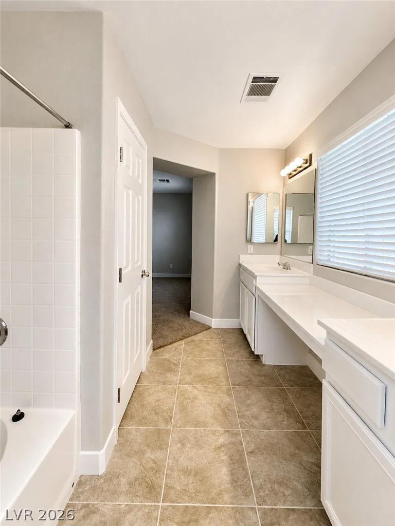 6393 Grays River, Las Vegas, NV 89148