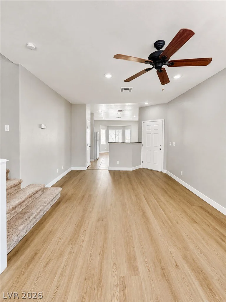 6393 Grays River, Las Vegas, NV 89148