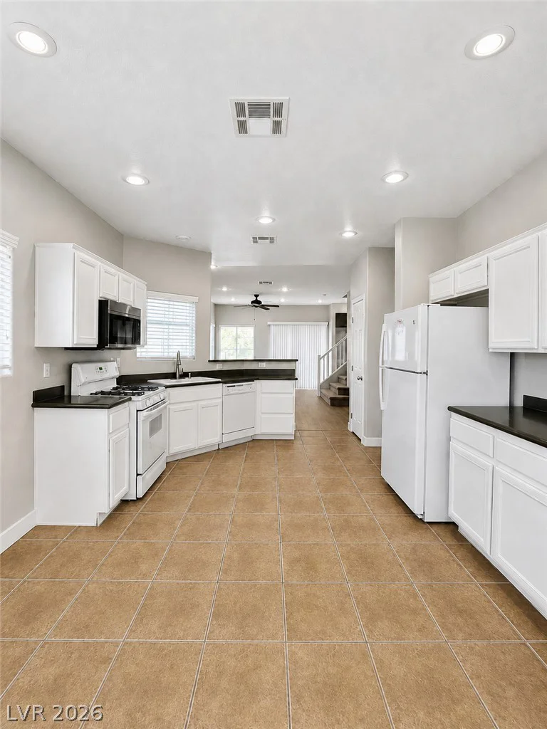 6393 Grays River, Las Vegas, NV 89148