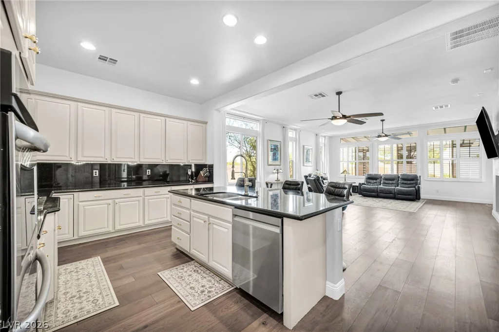 7850 Carolyn Lee, Las Vegas, NV 89131