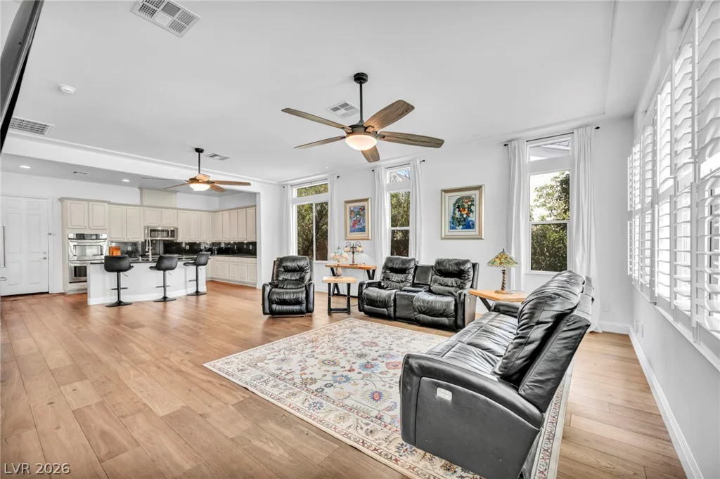 7850 Carolyn Lee, Las Vegas, NV 89131