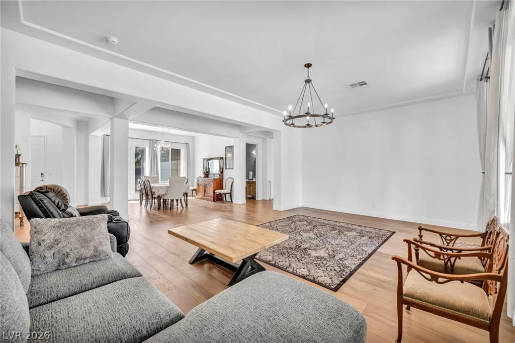 7850 Carolyn Lee, Las Vegas, NV 89131