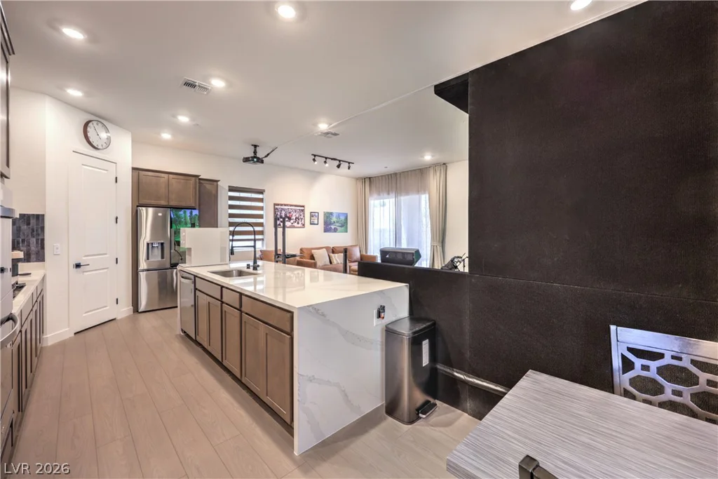 527 Preston Oak, Las Vegas, NV 89138