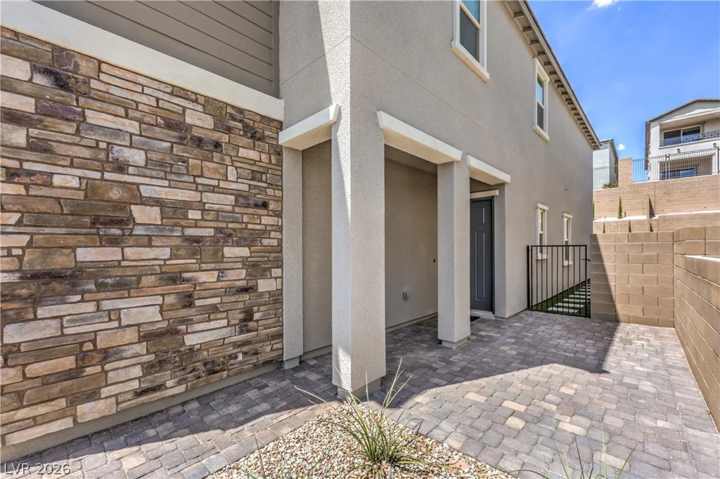 527 Preston Oak, Las Vegas, NV 89138