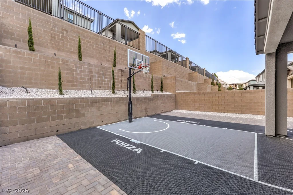 527 Preston Oak, Las Vegas, NV 89138