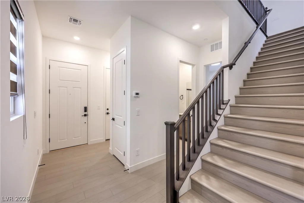 527 Preston Oak, Las Vegas, NV 89138
