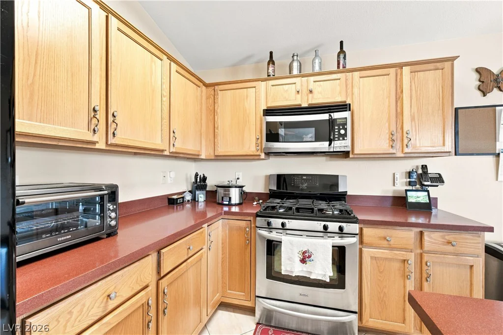 833 Dulcet, North Las Vegas, NV 89032