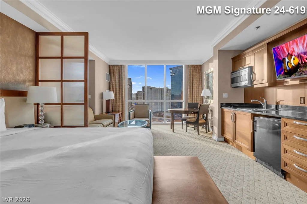 145 Harmon, Las Vegas, NV 89109