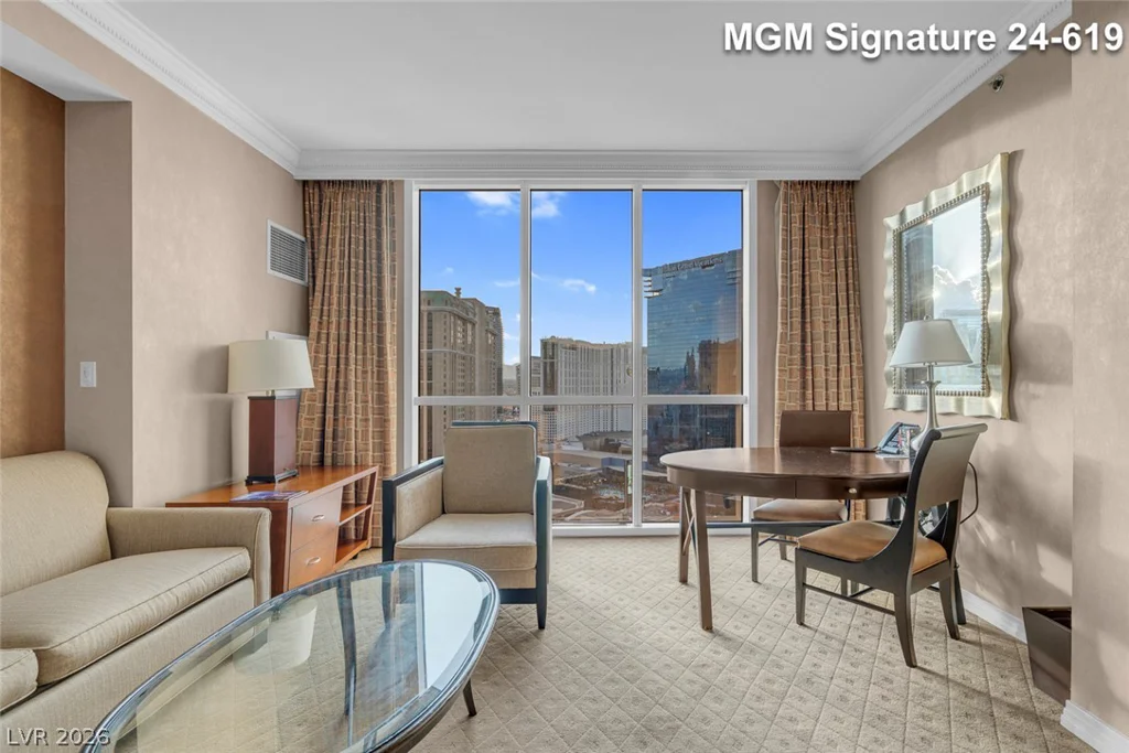 145 Harmon, Las Vegas, NV 89109