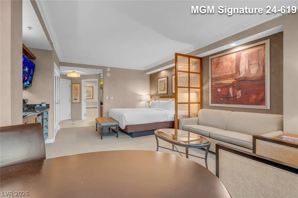 145 Harmon, Las Vegas, NV 89109