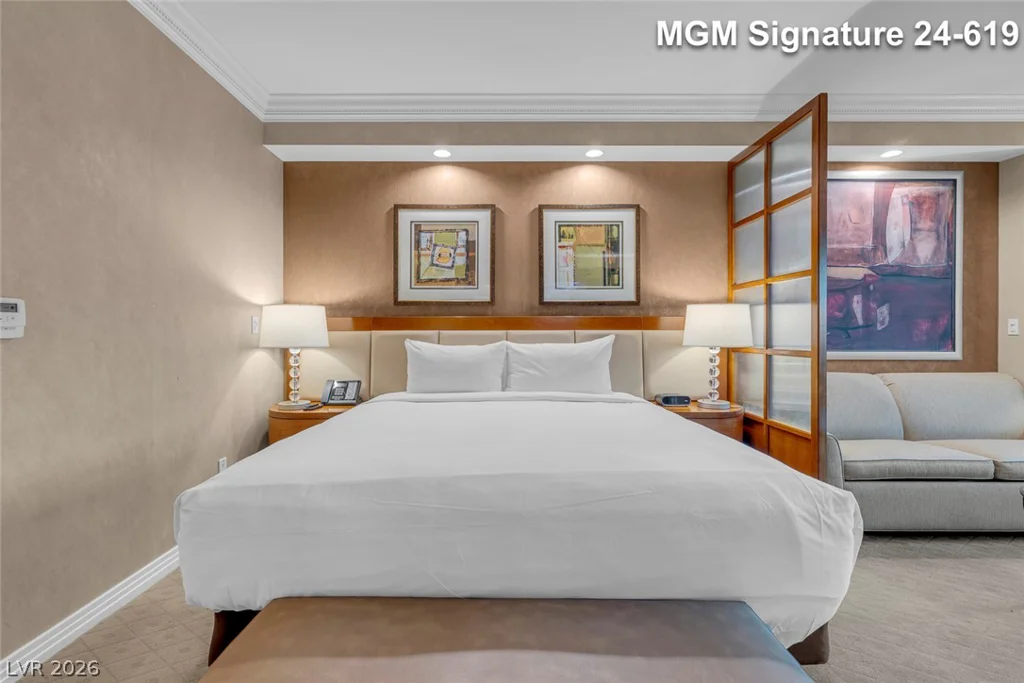 145 Harmon, Las Vegas, NV 89109