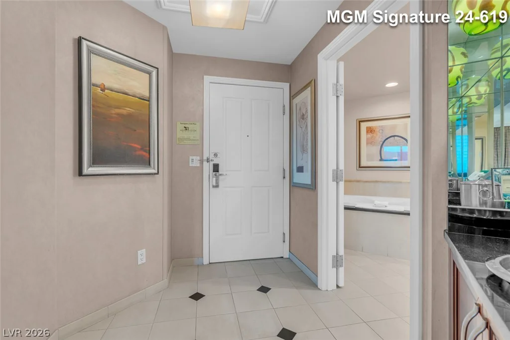 145 Harmon, Las Vegas, NV 89109