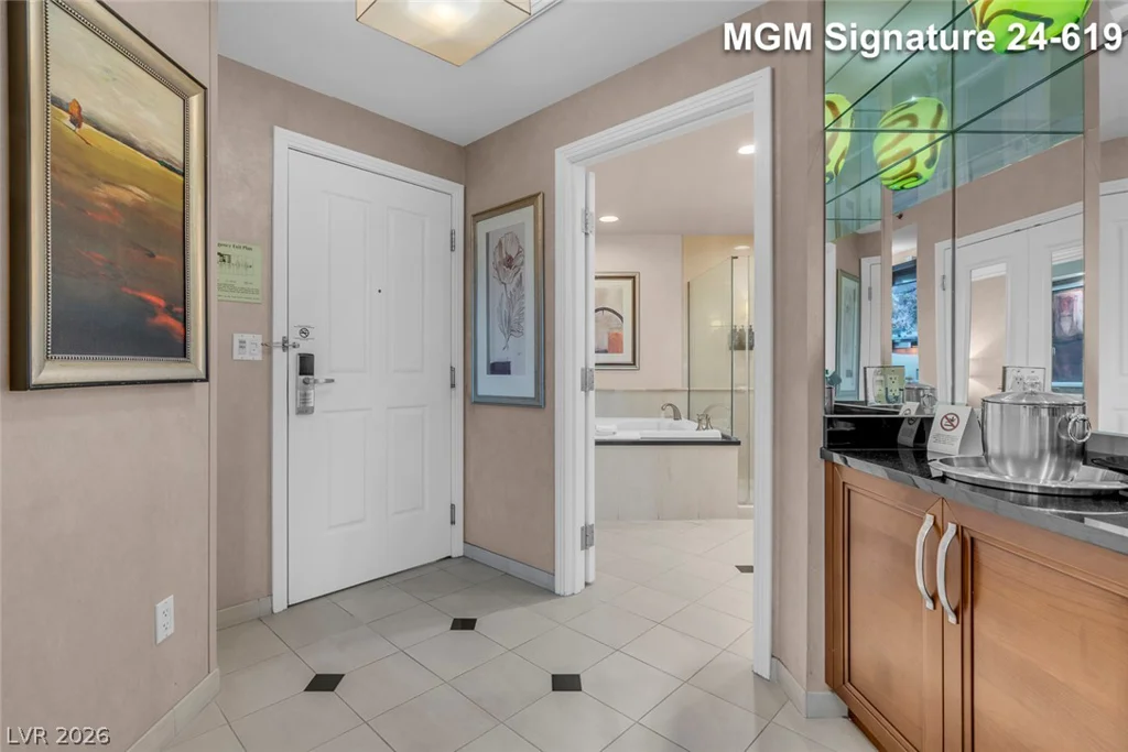 145 Harmon, Las Vegas, NV 89109