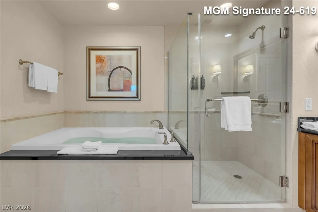 145 Harmon, Las Vegas, NV 89109