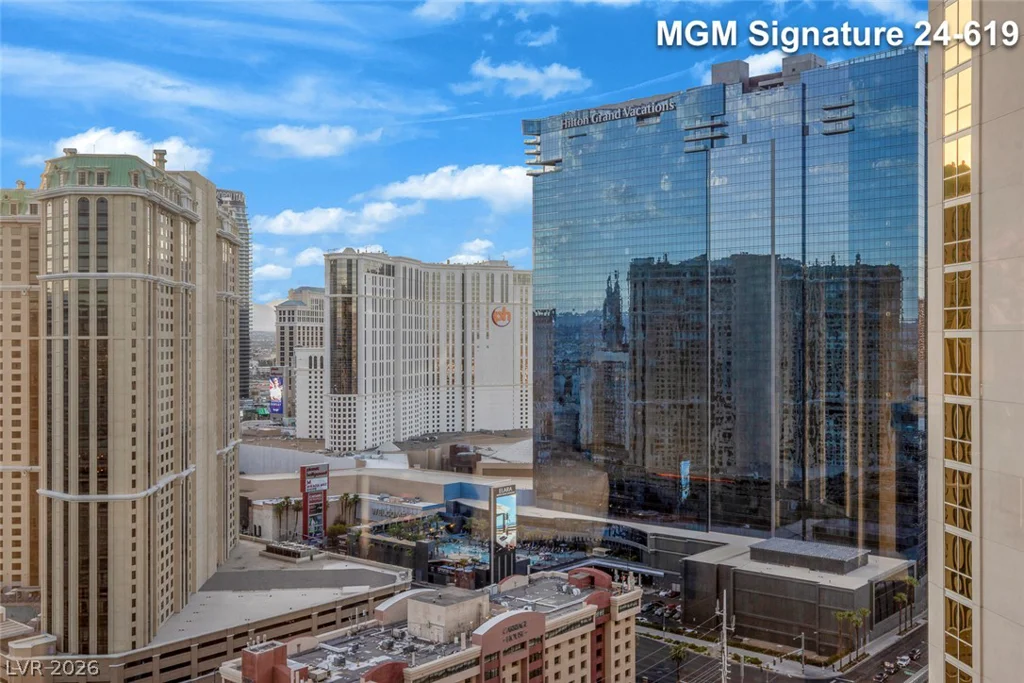 145 Harmon, Las Vegas, NV 89109