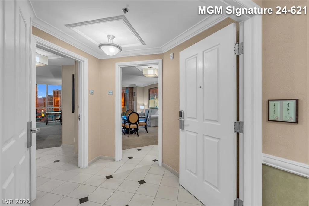 145 Harmon, Las Vegas, NV 89109