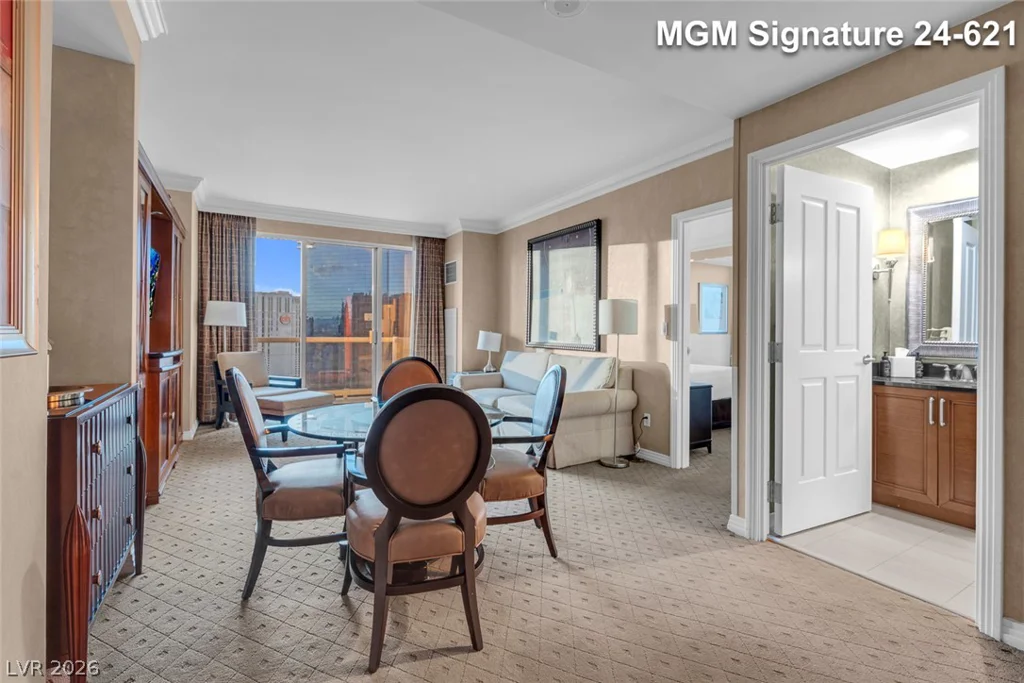 145 Harmon, Las Vegas, NV 89109